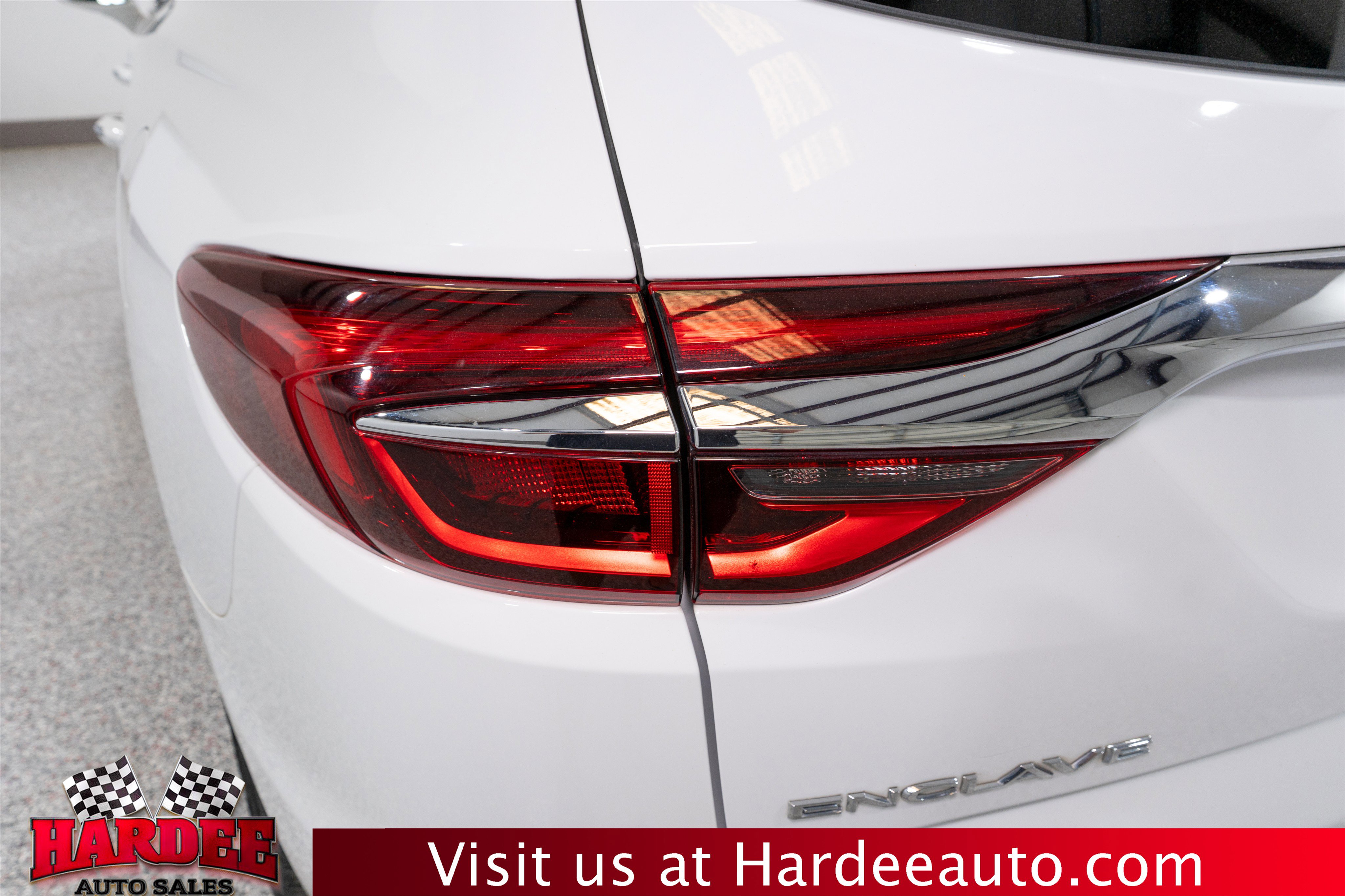 Used 2020 Buick Enclave Essence w/ Sound and Sites Package image 9