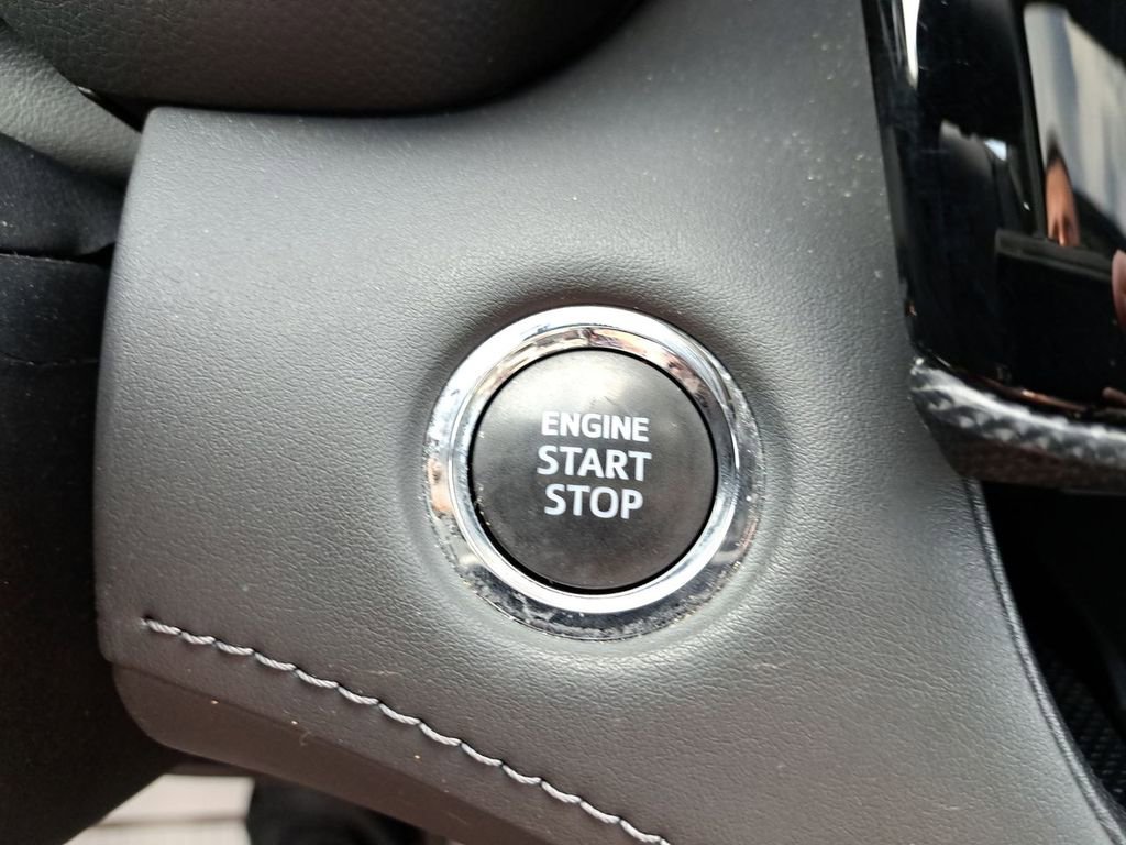 Used 2023 Toyota Highlander XSE image 30