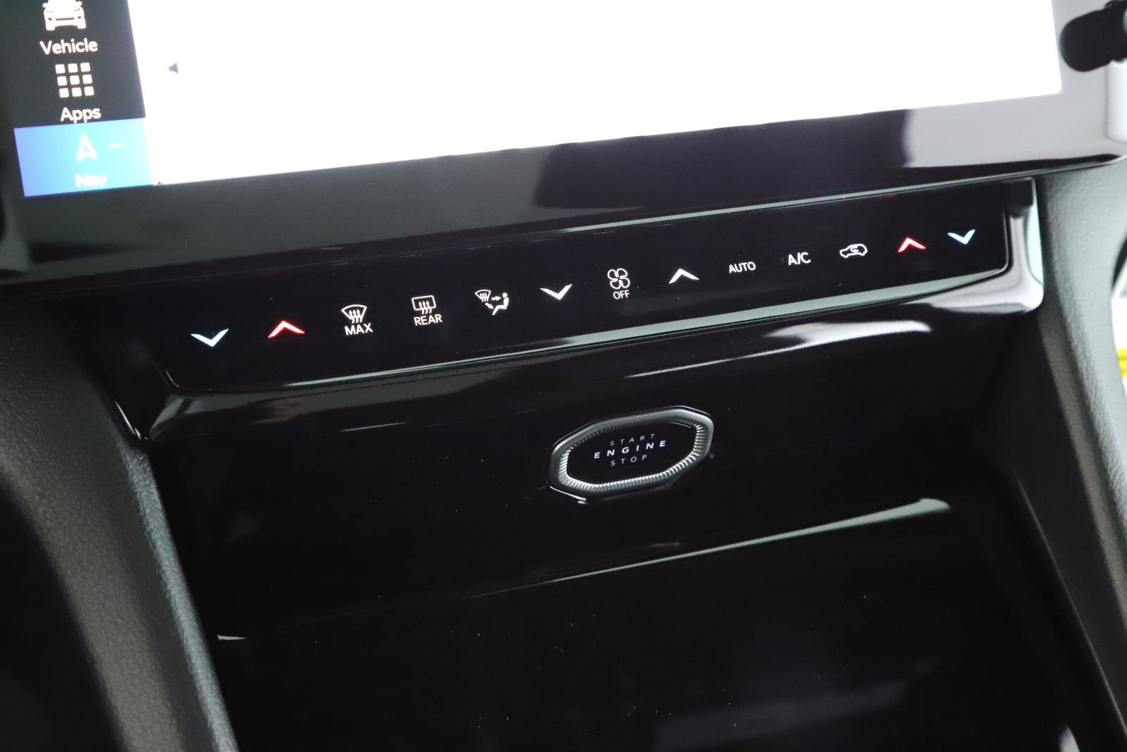 New 2026 Jeep Grand Cherokee Limited w/ Limited Altitude Package image 13