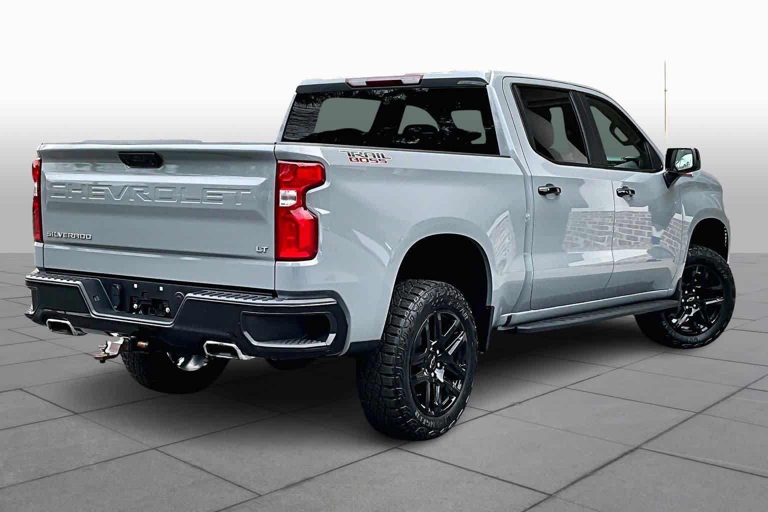 Used 2024 Chevrolet Silverado 1500 LT Trail Boss w/ Protection Package AWD/4WD image 16