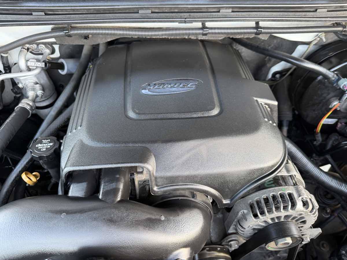 Used 2011 Chevrolet Silverado 1500 LT w/ Regional Value Package AWD/4WD image 20