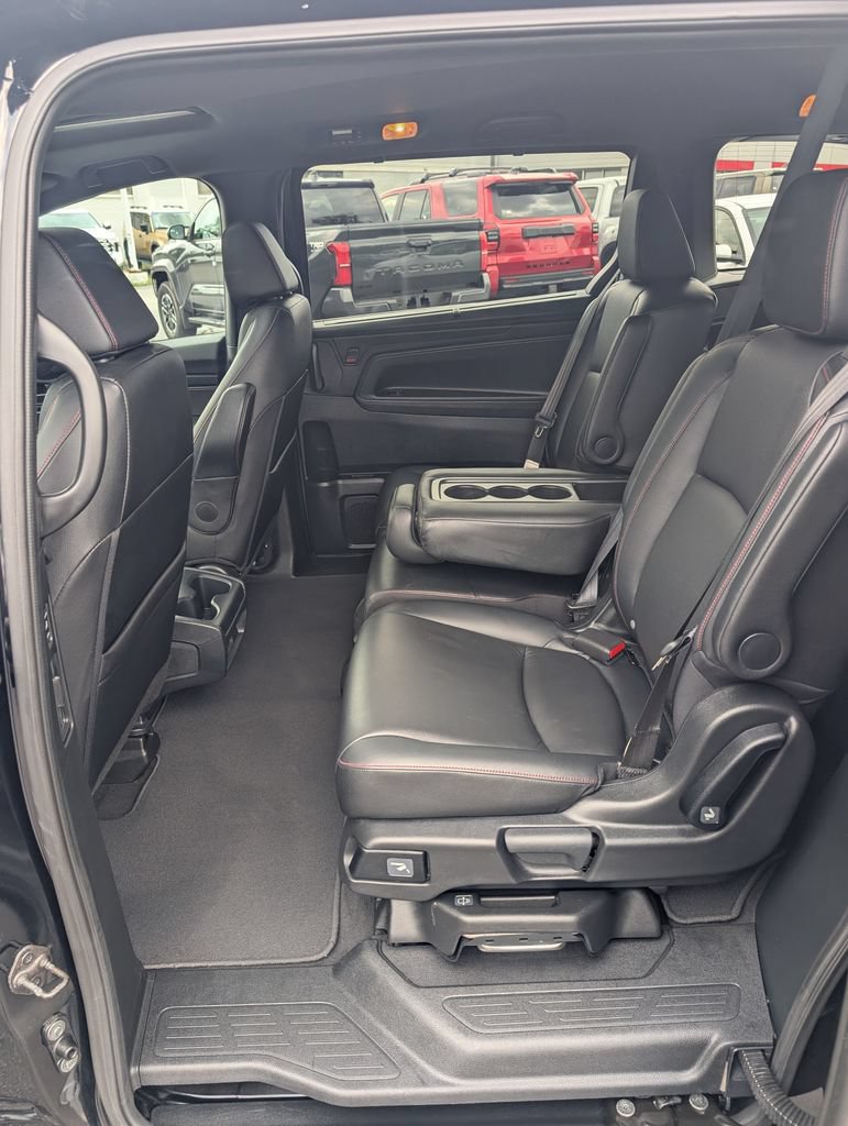 Used 2023 Honda Odyssey Sport image 14