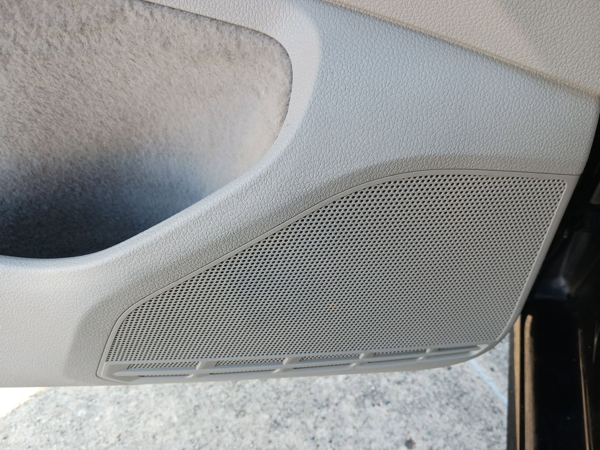 Used 2018 Volkswagen Golf S image 12