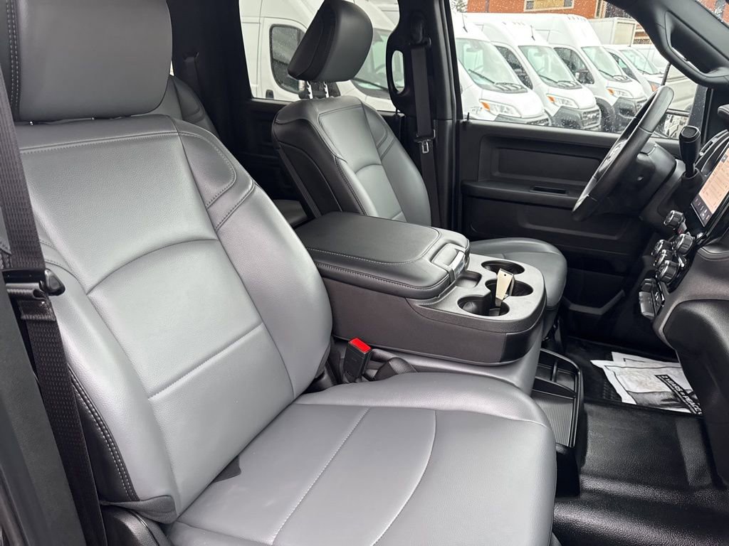 Used 2025 RAM 2500 Tradesman w/ Chrome Appearance Group image 29