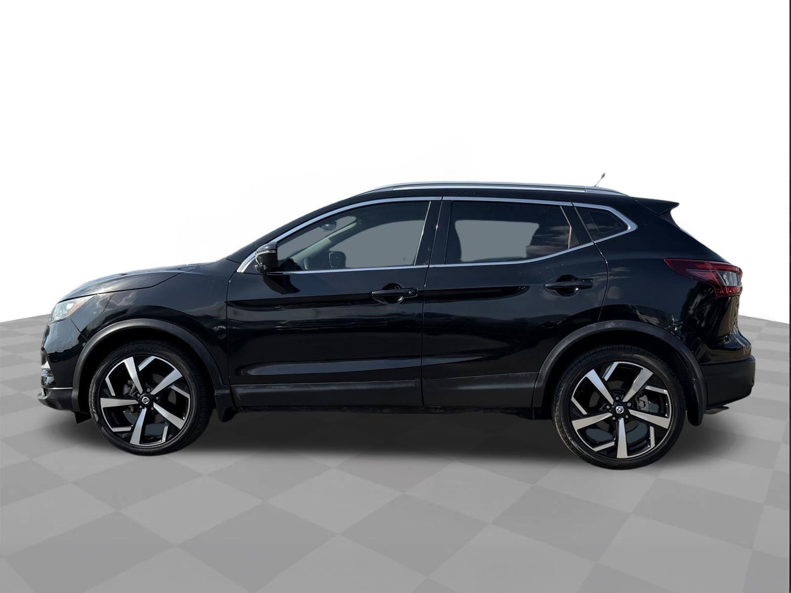Used 2022 Nissan Rogue Sport SL AWD/4WD image 2