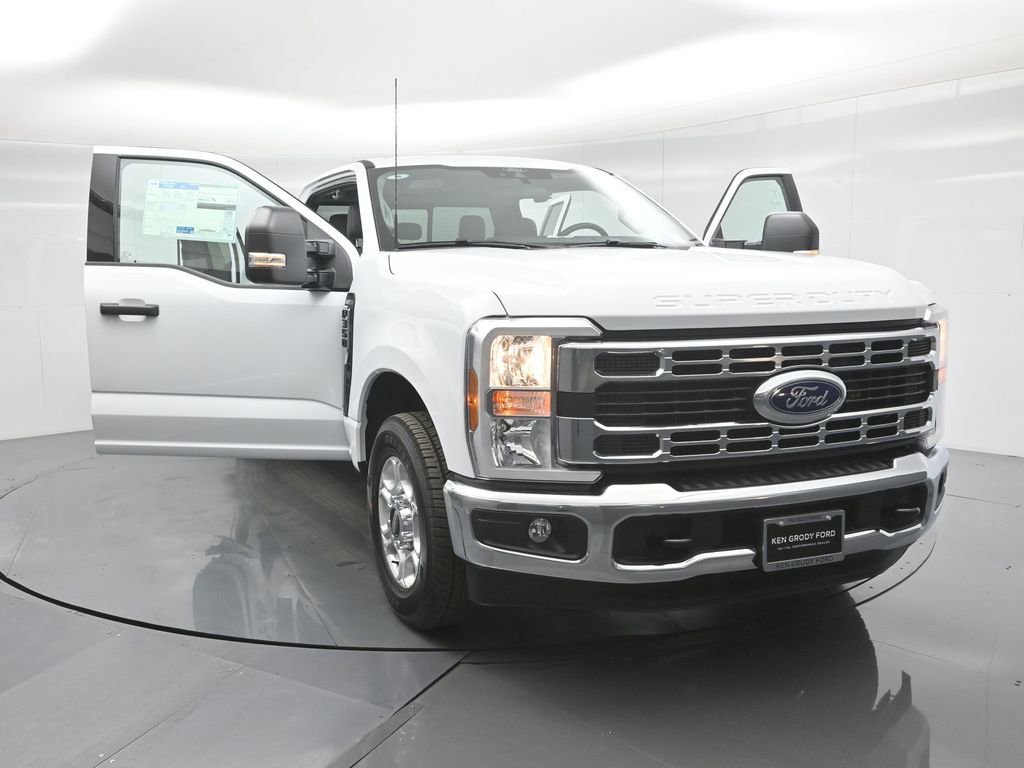 New 2026 Ford F350 XLT RWD image 28