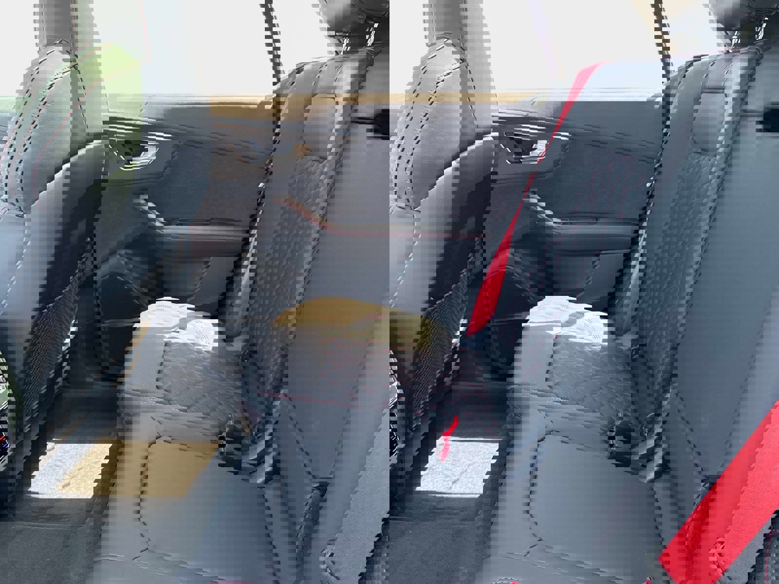 New 2026 Audi SQ8 Prestige AWD/4WD image 10