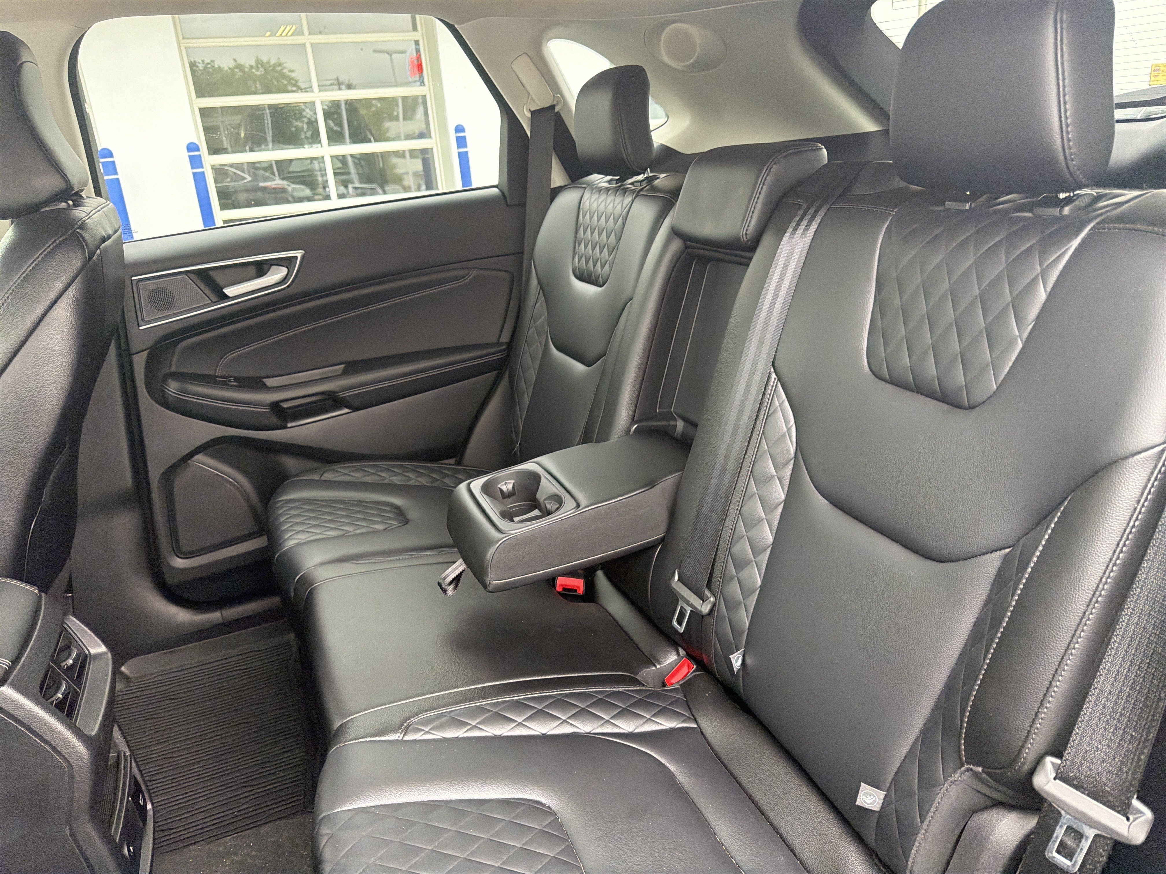 Used 2023 Ford Edge Titanium w/ Class II Trailer Tow Package AWD/4WD image 26
