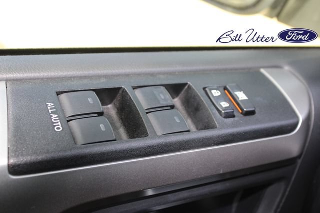 Used 2021 Toyota 4Runner SR5 Premium w/ Moonroof Package RWD image 23