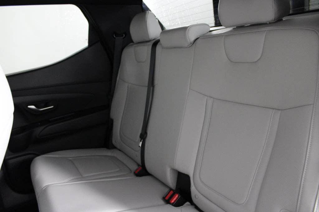 Certified 2026 Hyundai Santa Cruz SEL FWD image 19