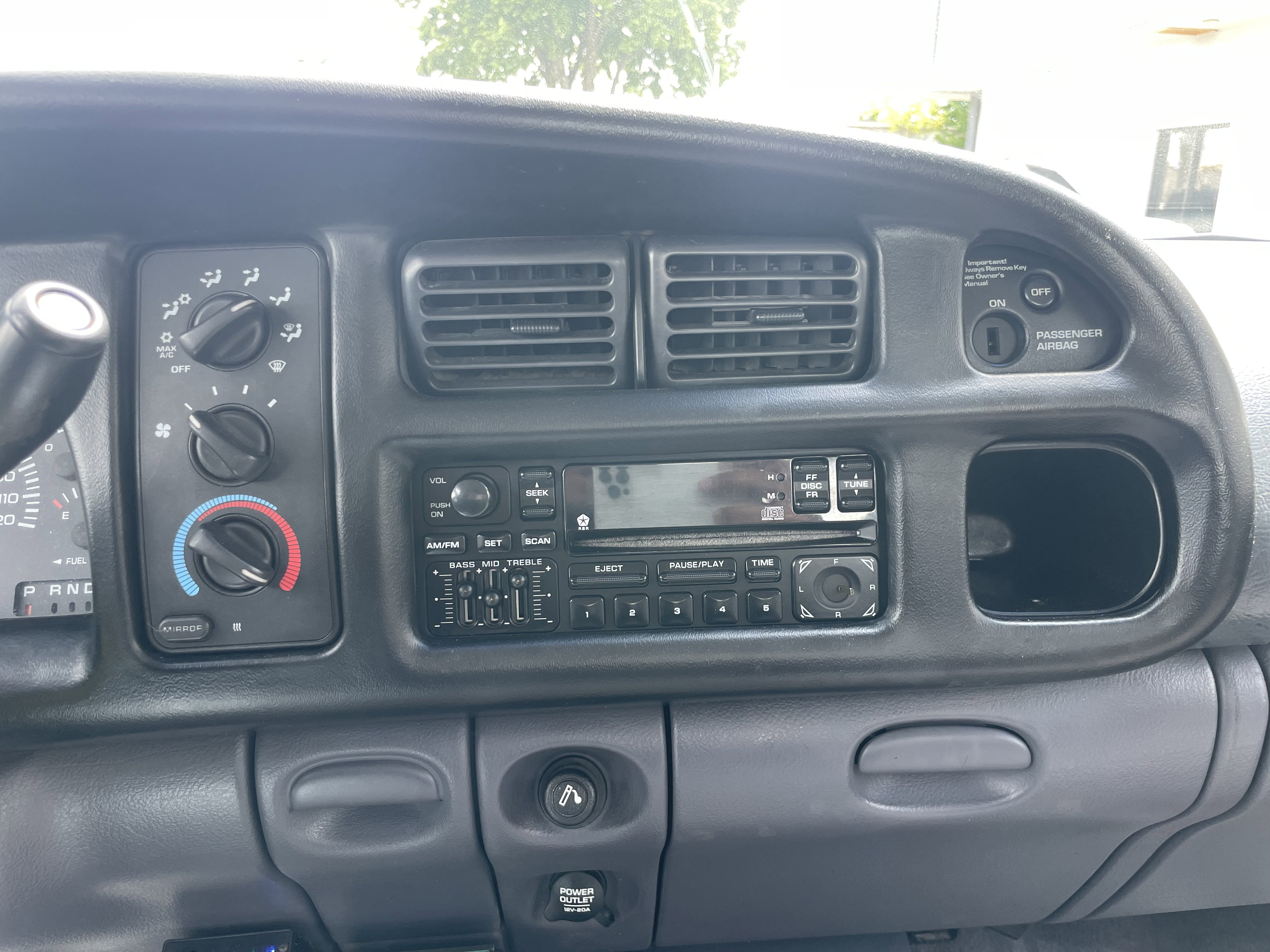 Used 2001 Dodge Ram 3500 Truck 4x4 Quad Cab image 16