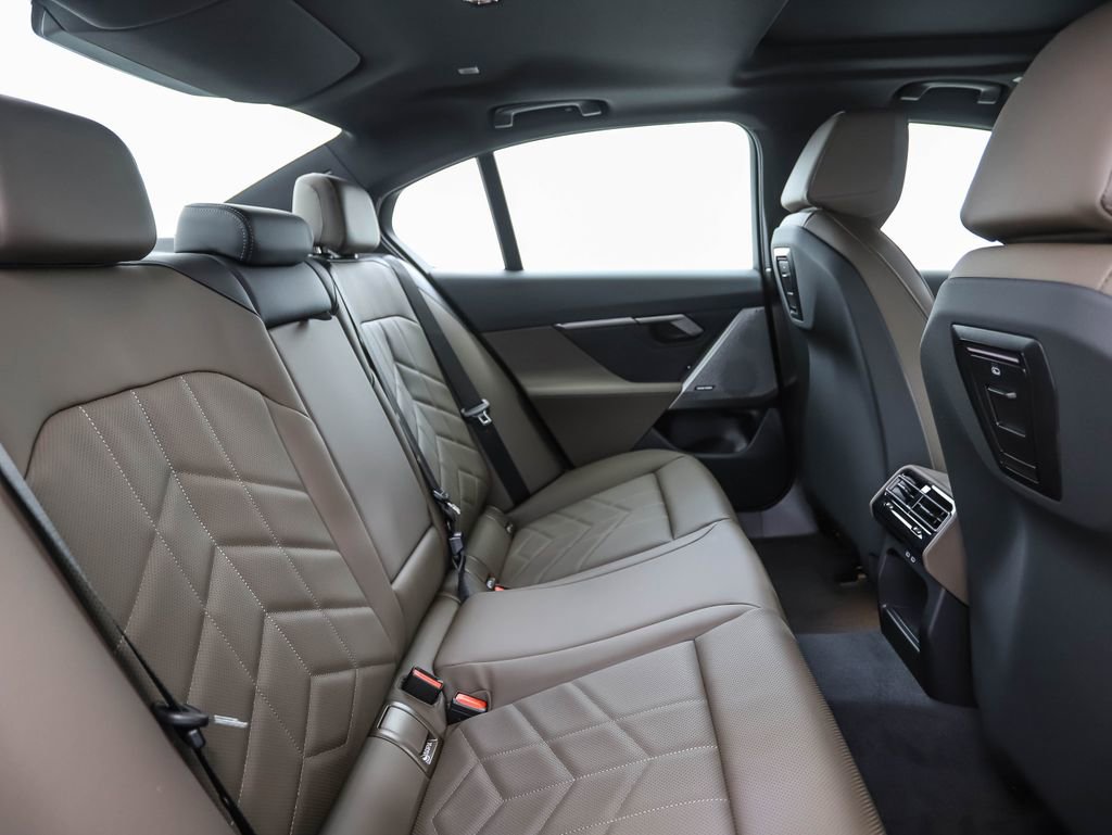 Certified 2025 BMW 530i xDrive w/ Premium Package image 26