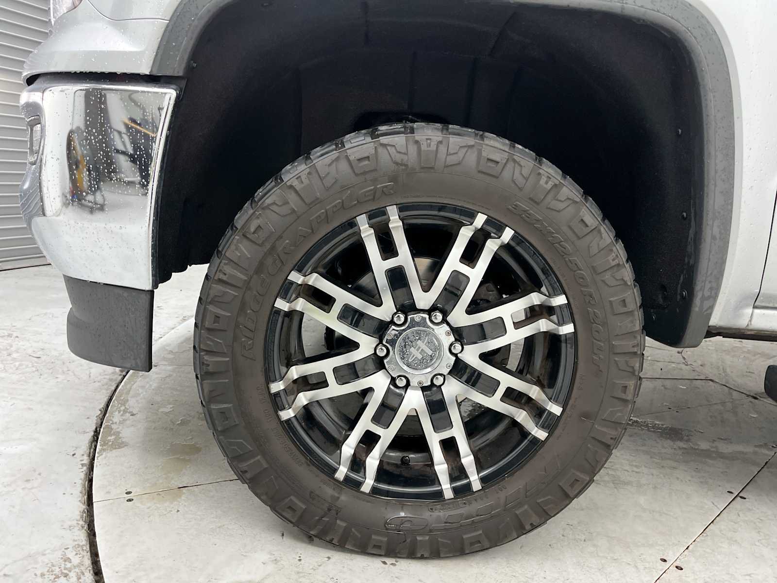 Used 2016 GMC Sierra 1500 SLT w/ SLT Premium Package AWD/4WD image 24