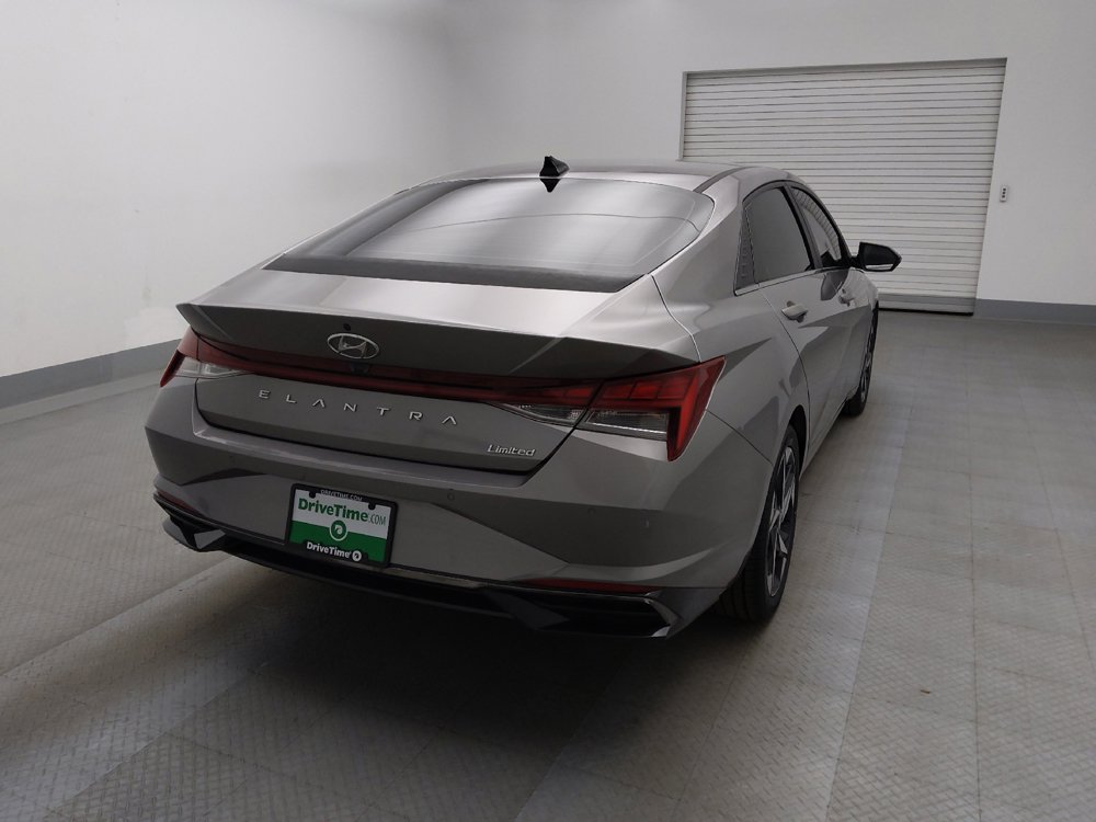 Used 2021 Hyundai Elantra Limited FWD image 7