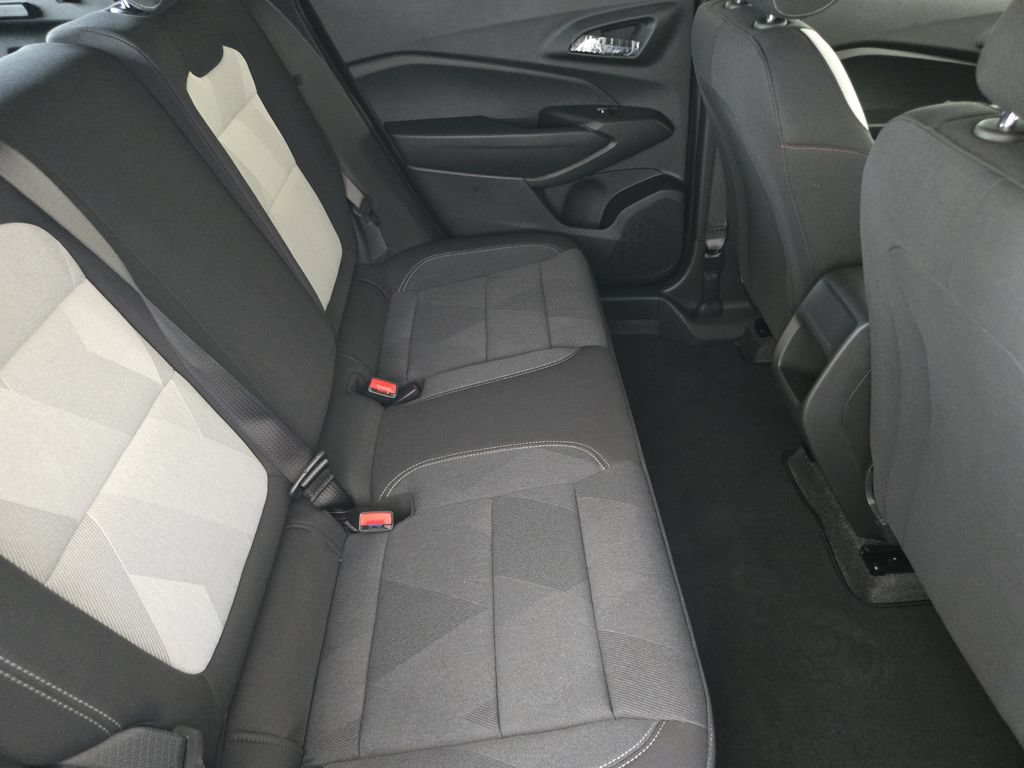 New 2026 Chevrolet Trax RS w/ Driver Confidence Package FWD image 34