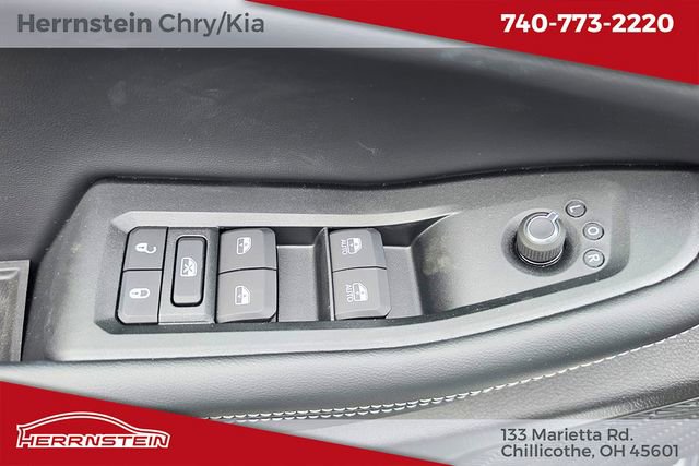 New 2025 Jeep Grand Cherokee L Laredo image 15