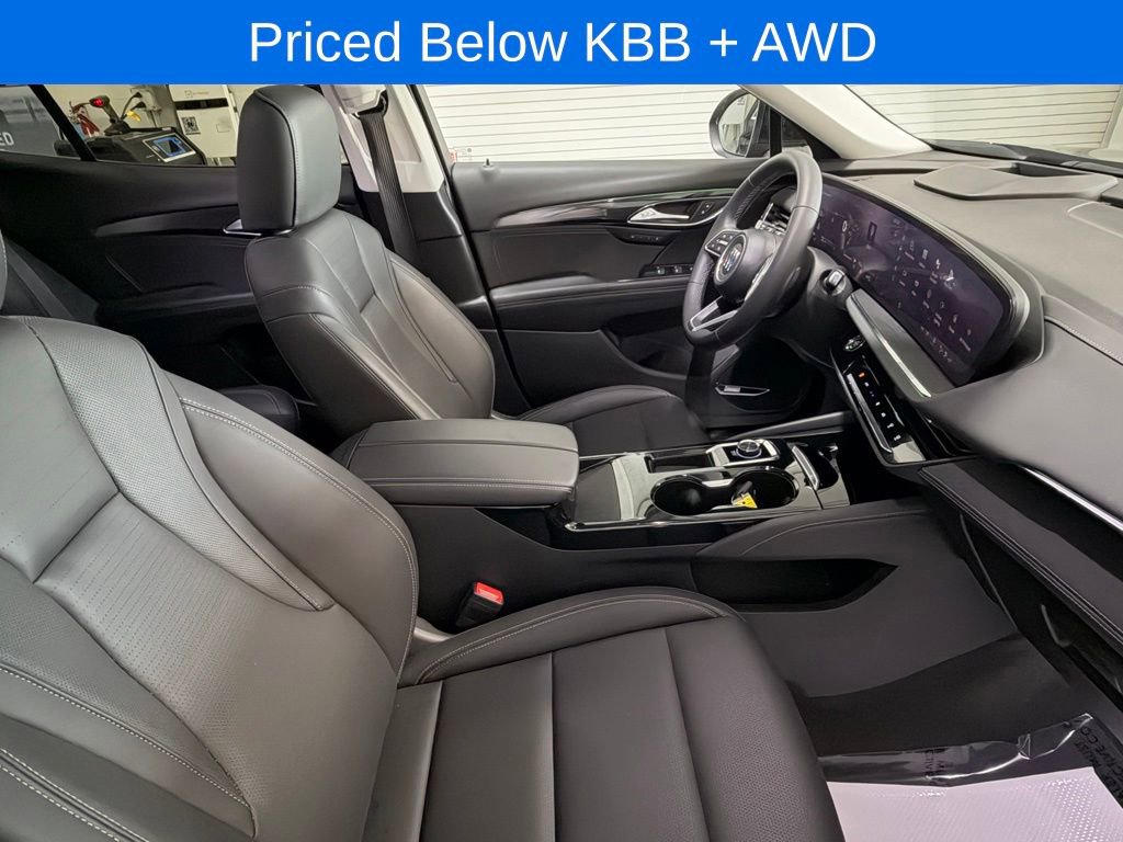 Used 2025 Buick Envision Preferred image 23