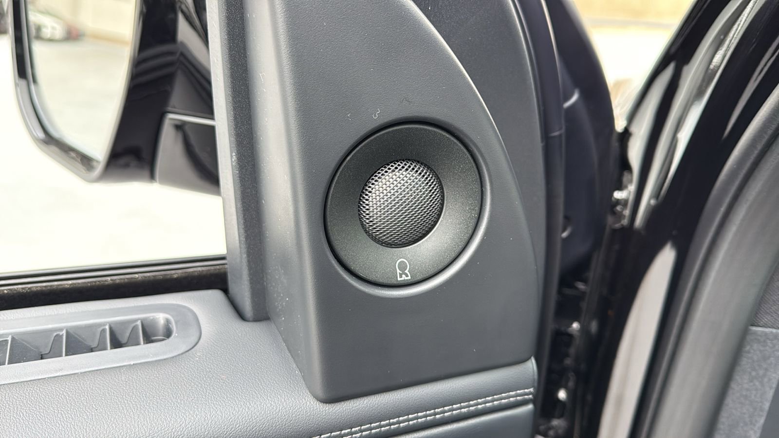 New 2025 Lincoln Navigator L Reserve w/ Jet Appearance Package image 34