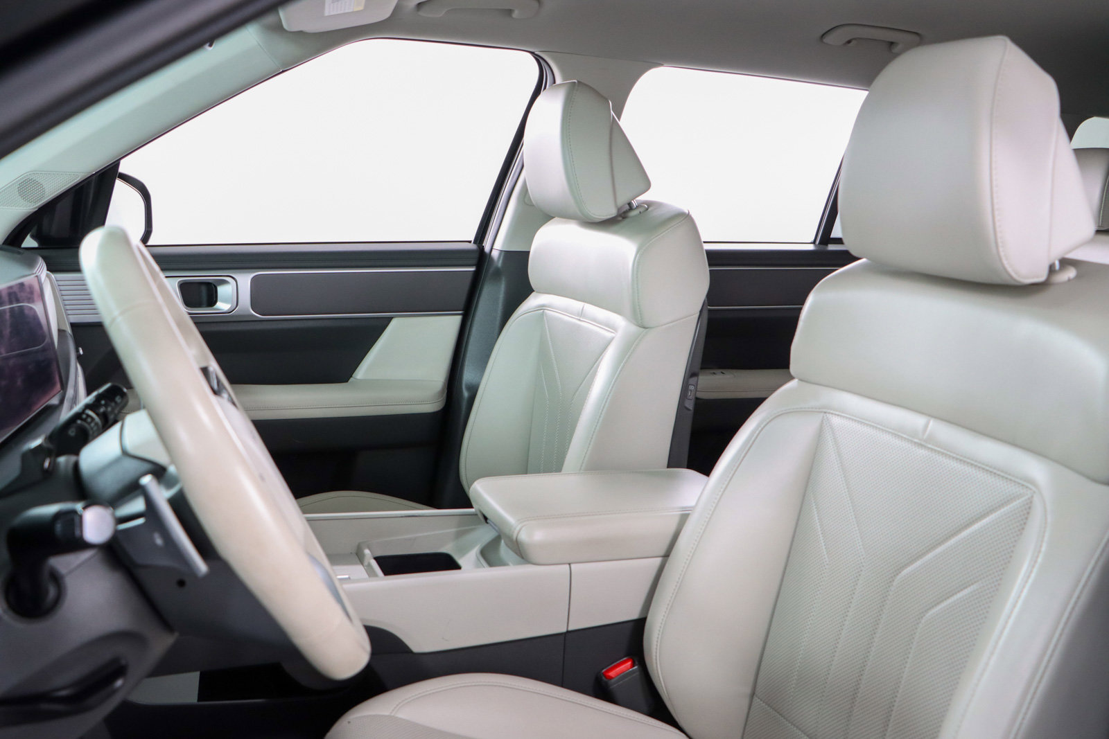 Used 2024 Hyundai Santa Fe SEL FWD image 23