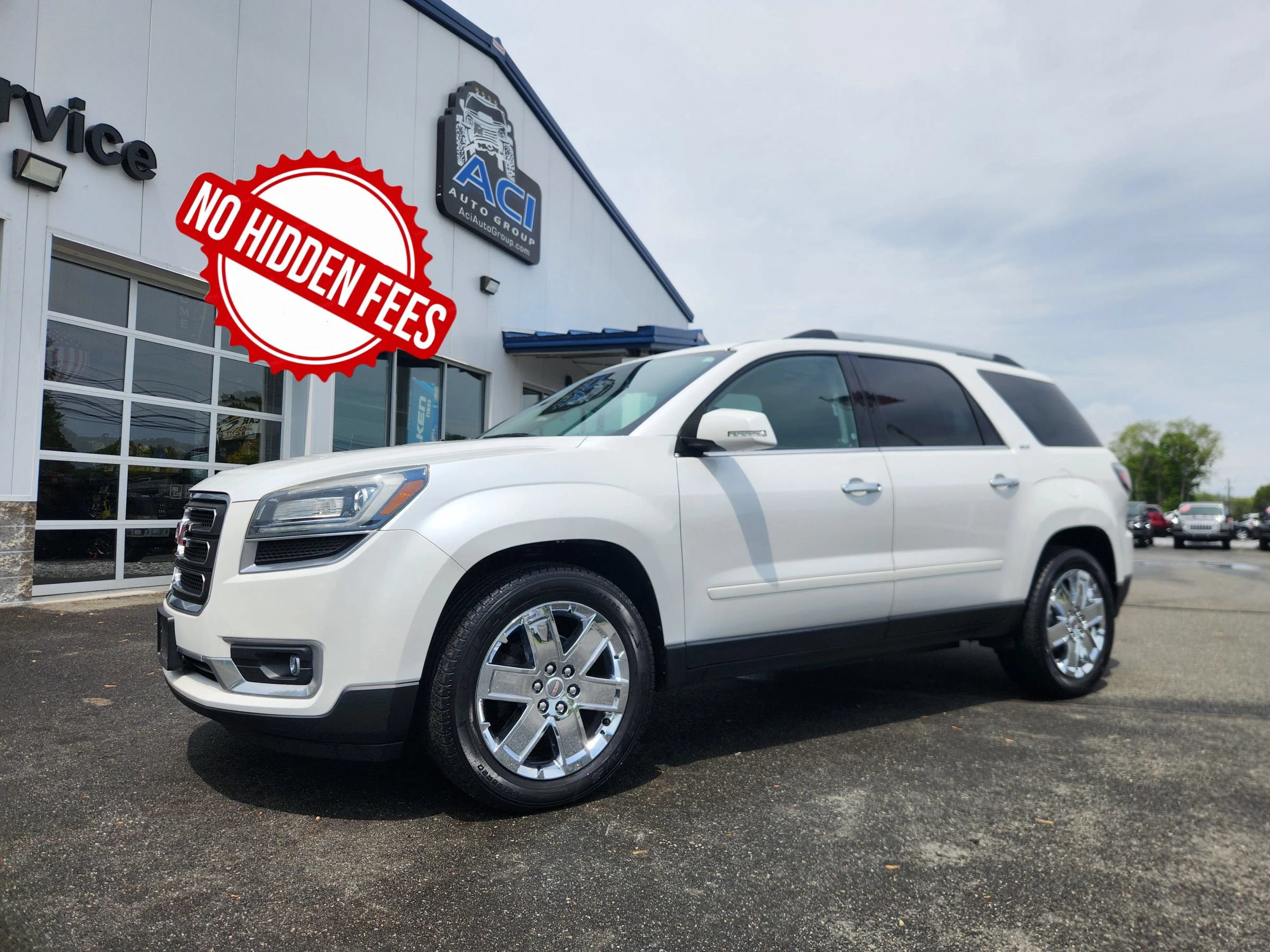 Used 2017 GMC Acadia Limited SLT AWD/4WD image 3
