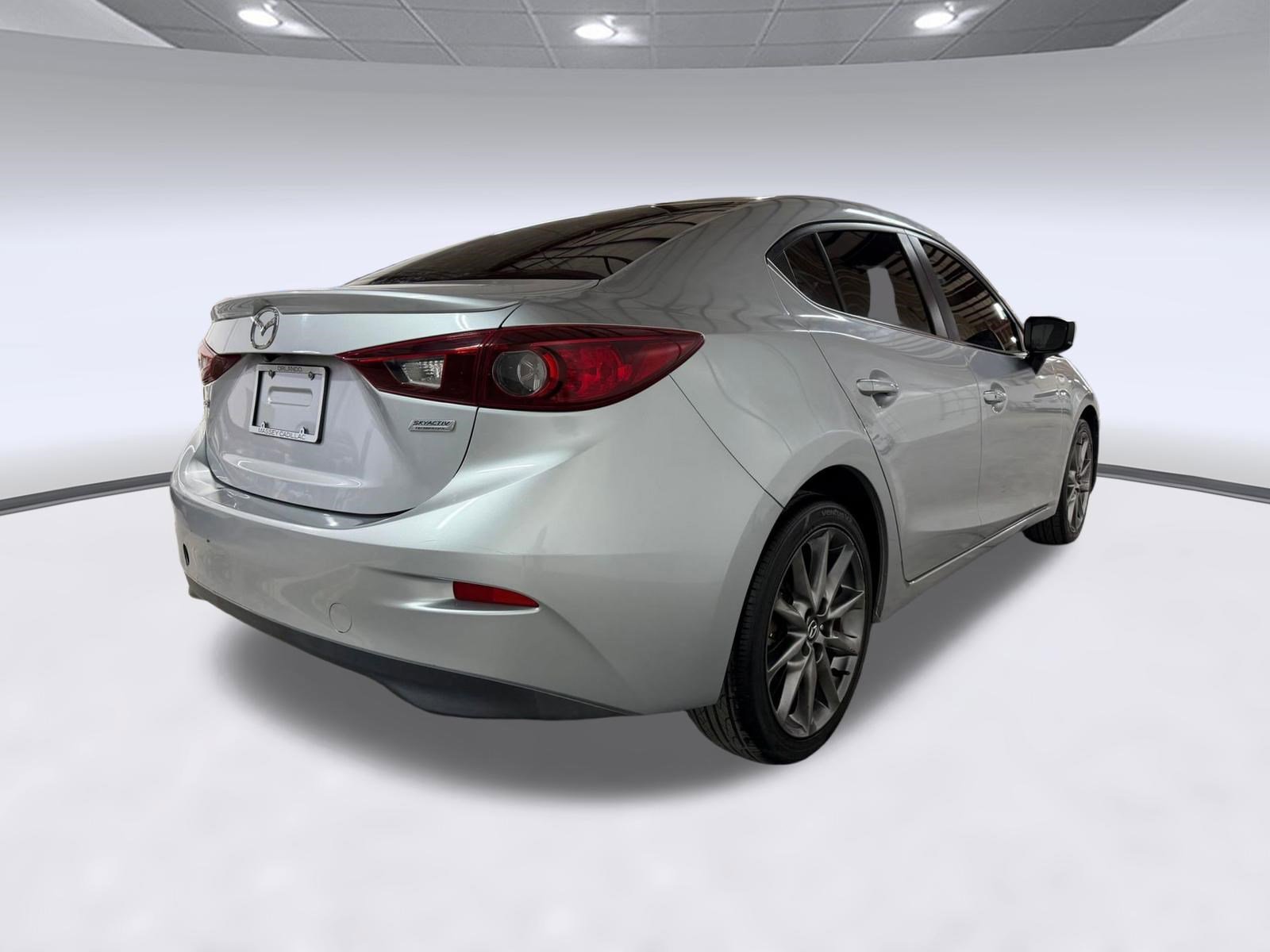 Used 2018 MAZDA MAZDA3 Touring FWD image 8