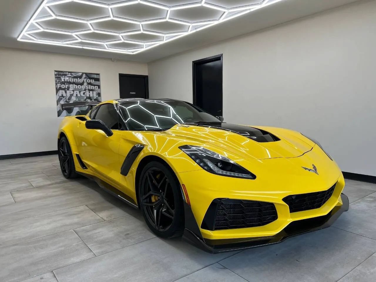 Used 2019 Chevrolet Corvette ZR1 w/ Chrome Badge Package RWD image 6