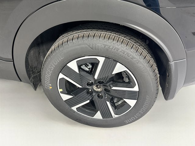 New 2026 Nissan Kicks SV w/ Cold Weather Package AWD/4WD image 9