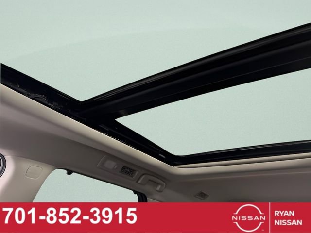 New 2025 Nissan Pathfinder Platinum image 26