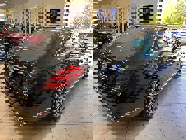 Used 2019 Mercedes-Benz S 560 4MATIC Sedan image 5