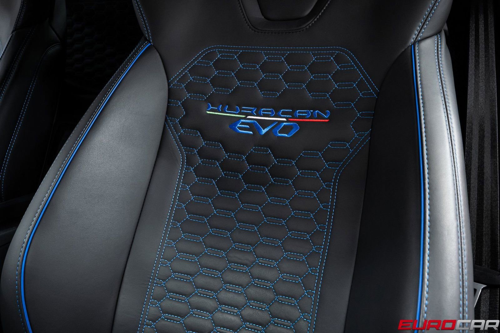 Used 2023 Lamborghini Huracan EVO image 37