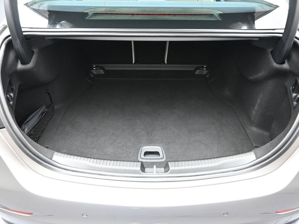 Used 2023 Mercedes-Benz C 300 Sedan image 33