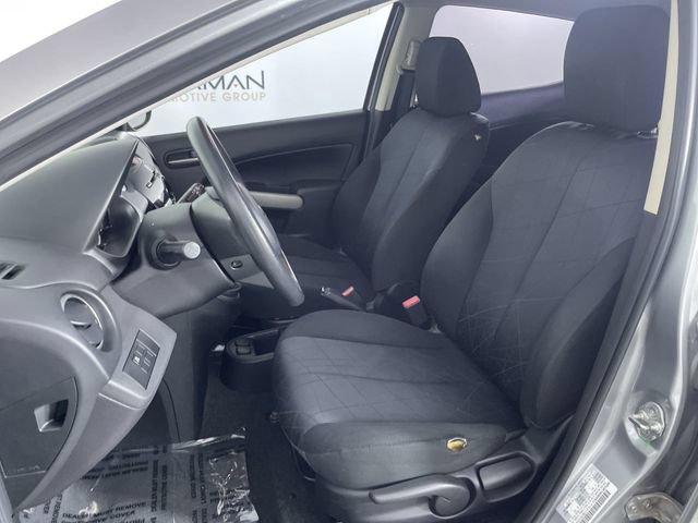 Used 2013 MAZDA MAZDA2 Sport FWD image 18