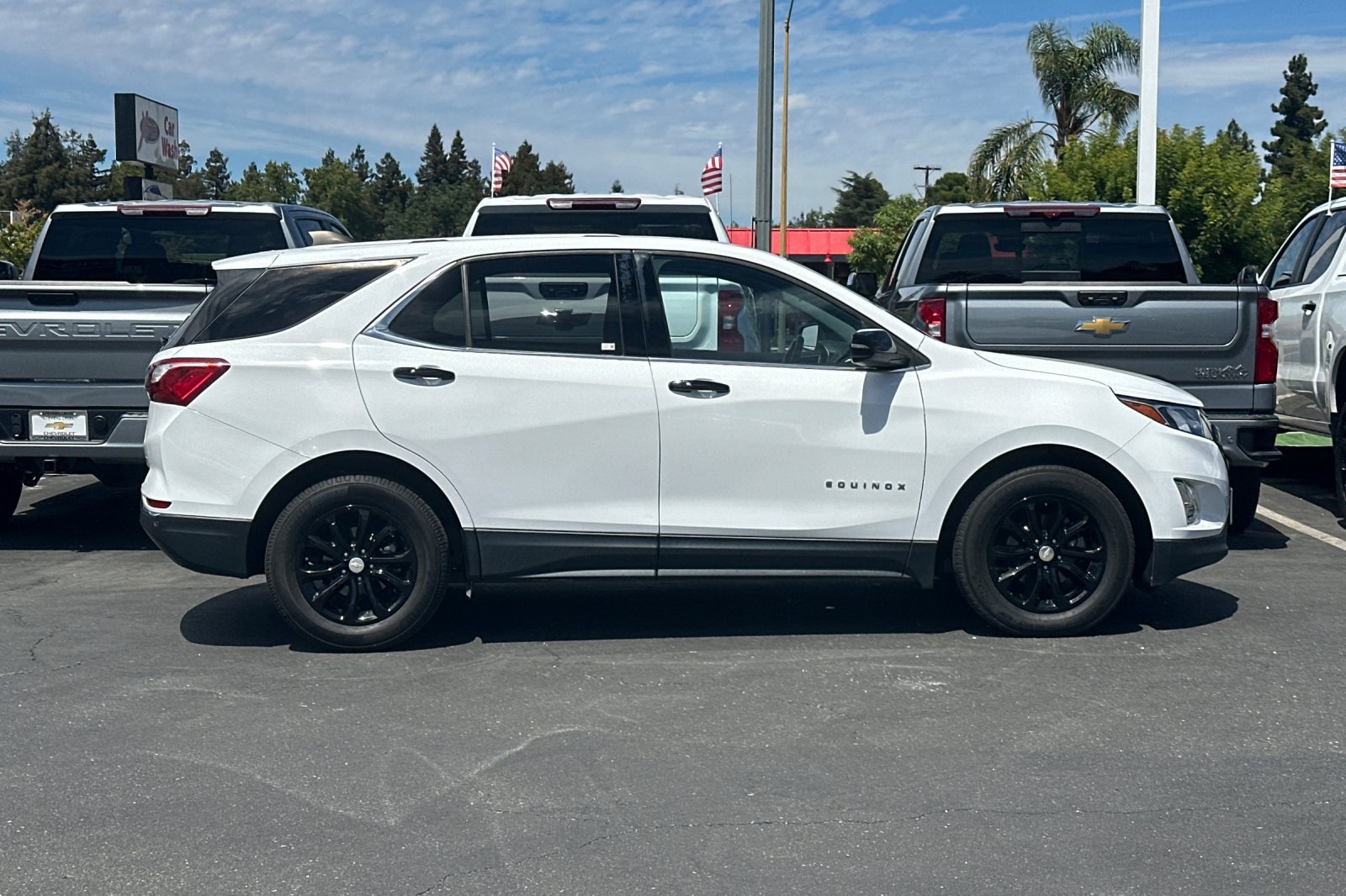 Used 2019 Chevrolet Equinox LT FWD image 4
