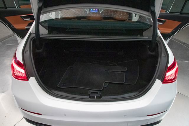 Used 2025 Mercedes-Benz C 300 4MATIC Sedan image 18