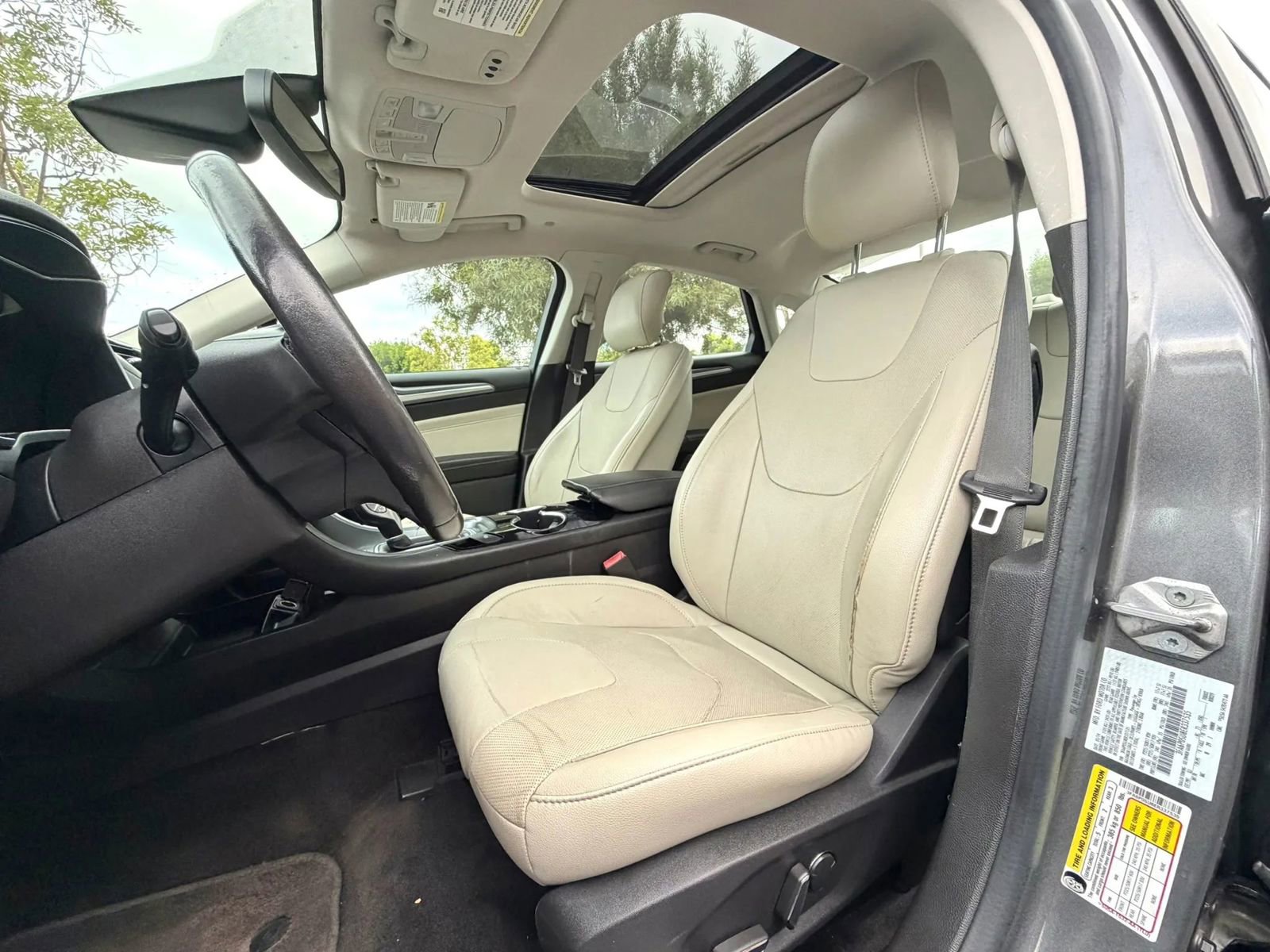 Used 2014 Ford Fusion Energi Titanium w/ Driver Assist Package FWD image 10