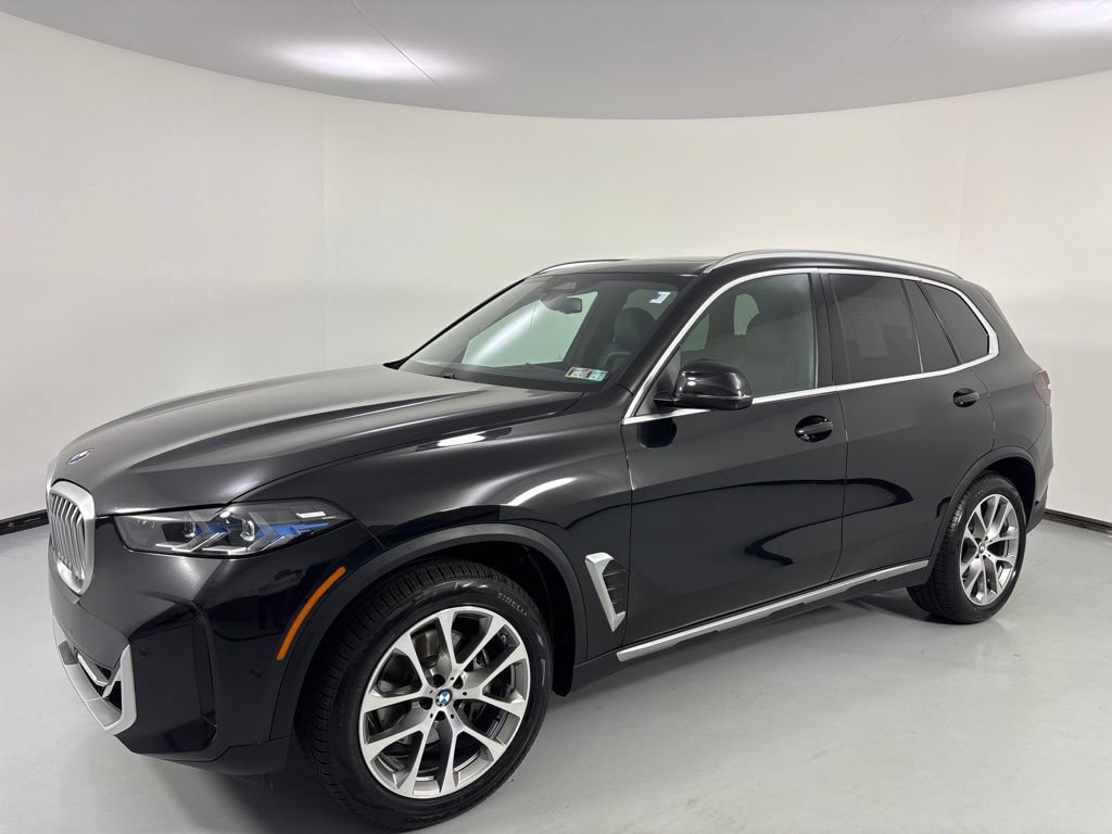 Certified 2024 BMW X5 xDrive40i w/ Premium Package AWD/4WD image 4