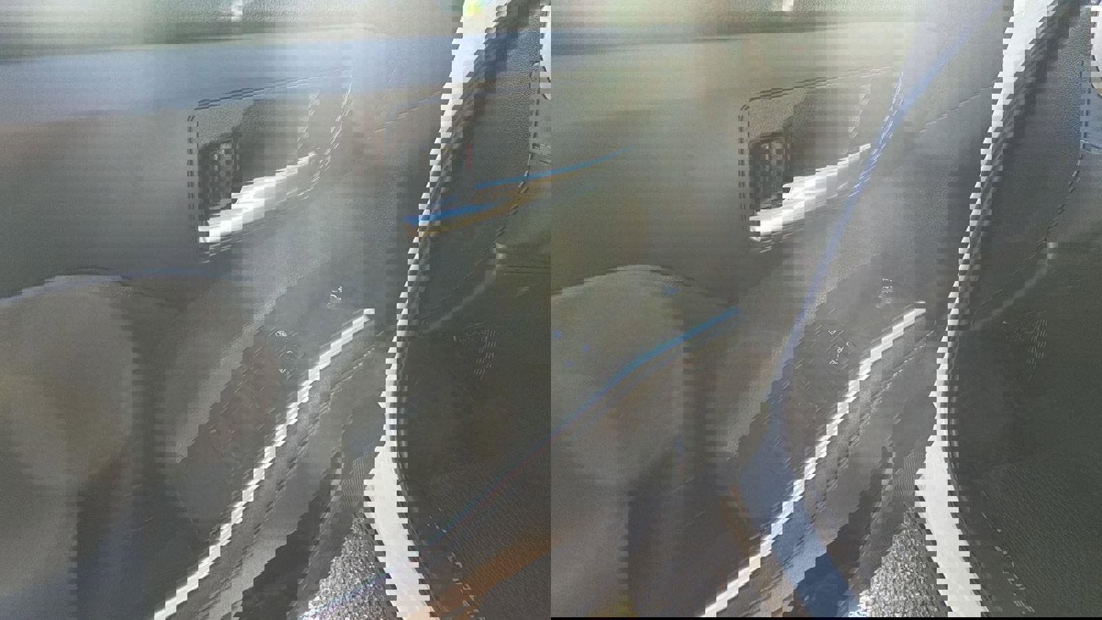 Used 2020 Toyota Highlander XLE image 12