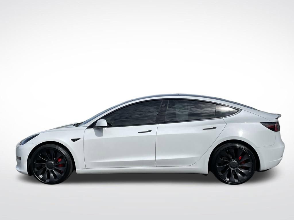 Used 2022 Tesla Model 3 Performance image 2
