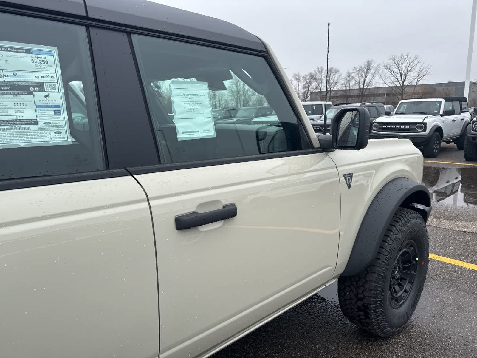 New 2026 Ford Bronco 4-Door w/ Sasquatch Package AWD/4WD image 7