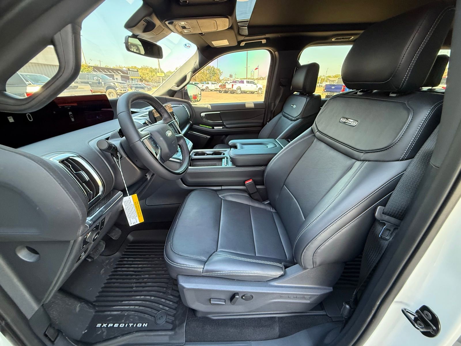New 2025 Ford Expedition Platinum w/ Stealth Performance Package image 13
