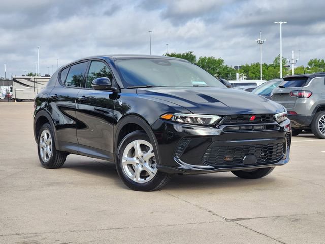 Used 2025 Dodge Hornet GT AWD/4WD image 2
