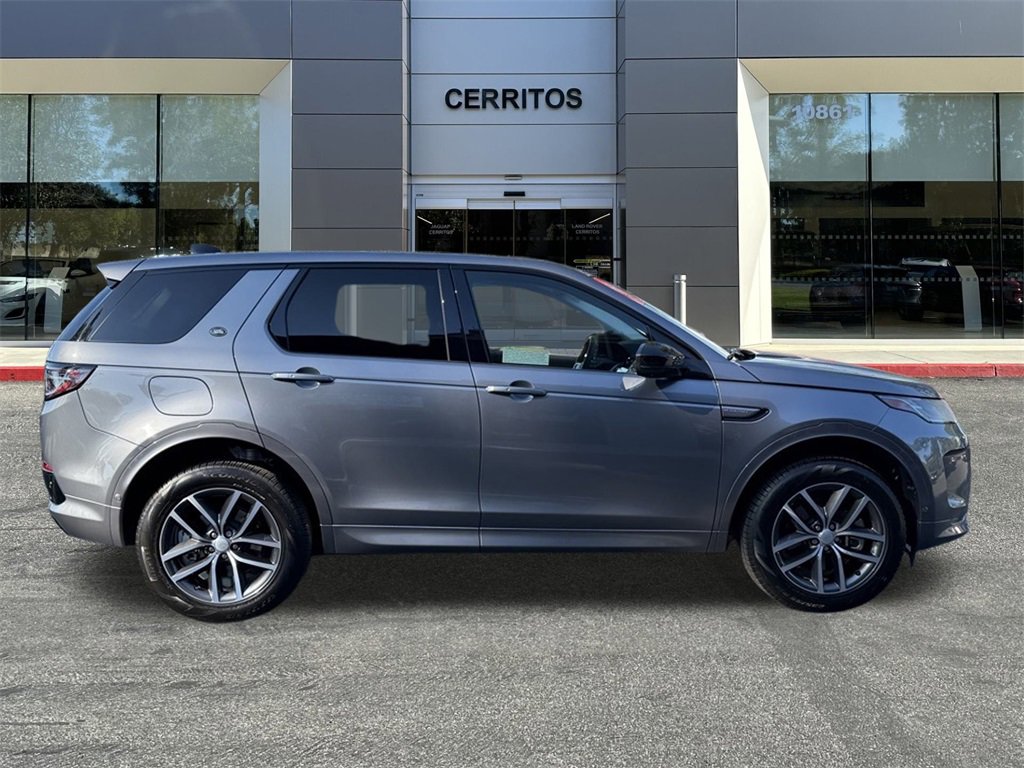 Used 2025 Land Rover Discovery Sport S image 5