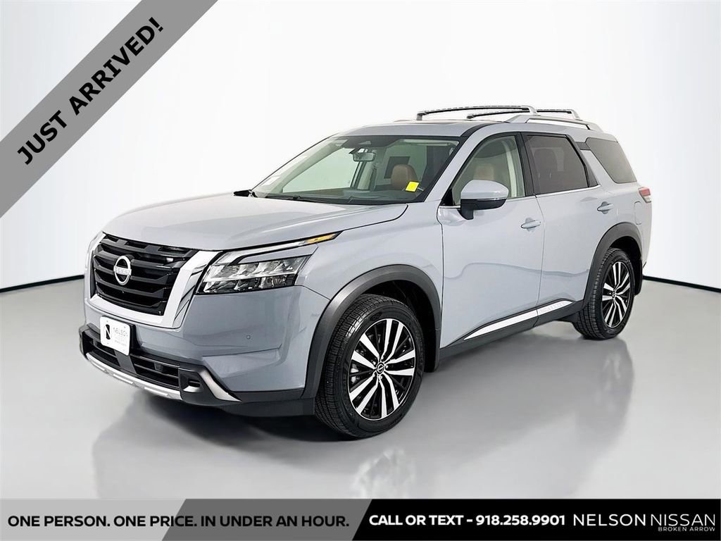 Used 2024 Nissan Pathfinder Platinum w/ Cargo Package