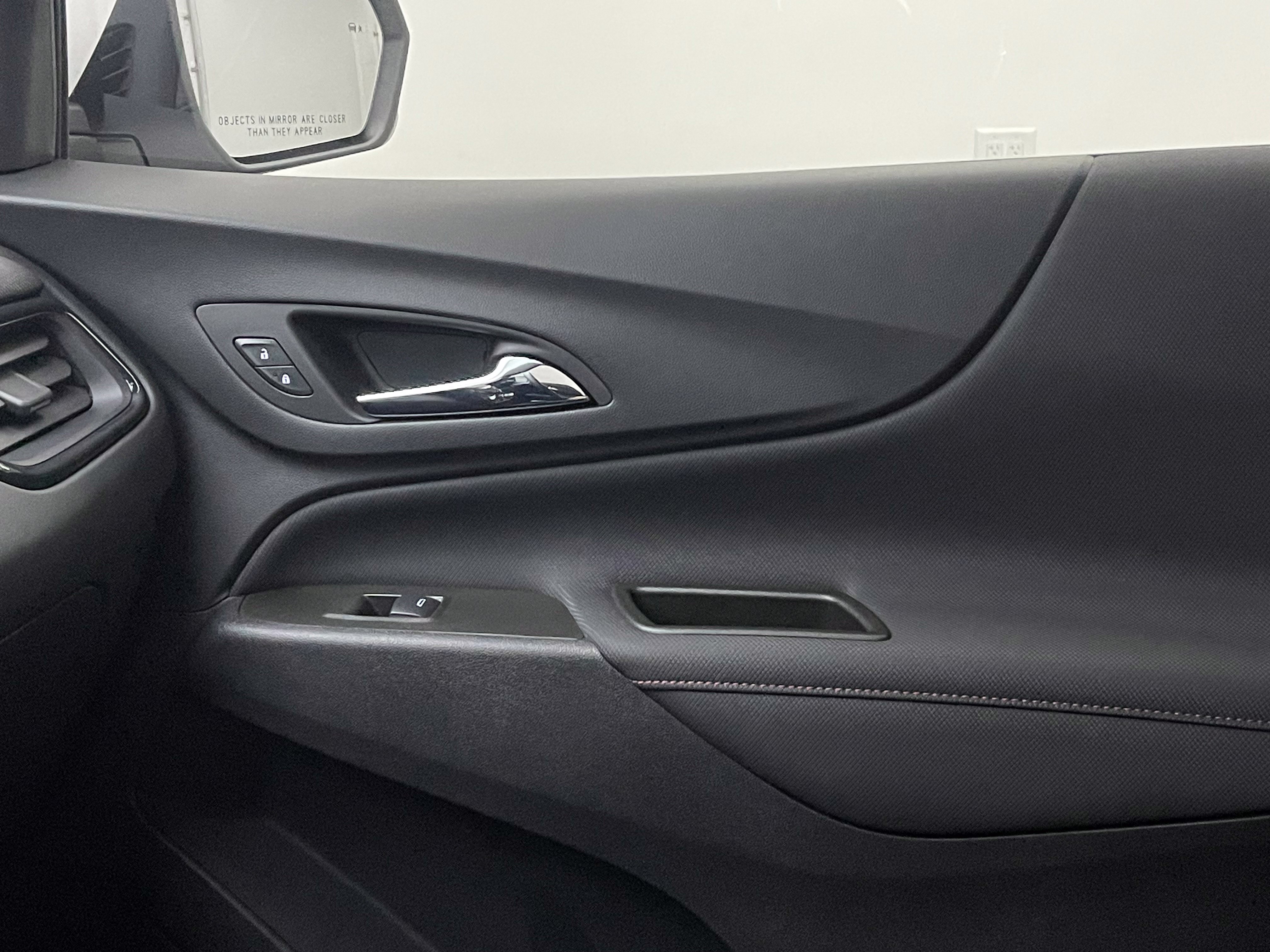 Used 2023 Chevrolet Equinox RS FWD image 42
