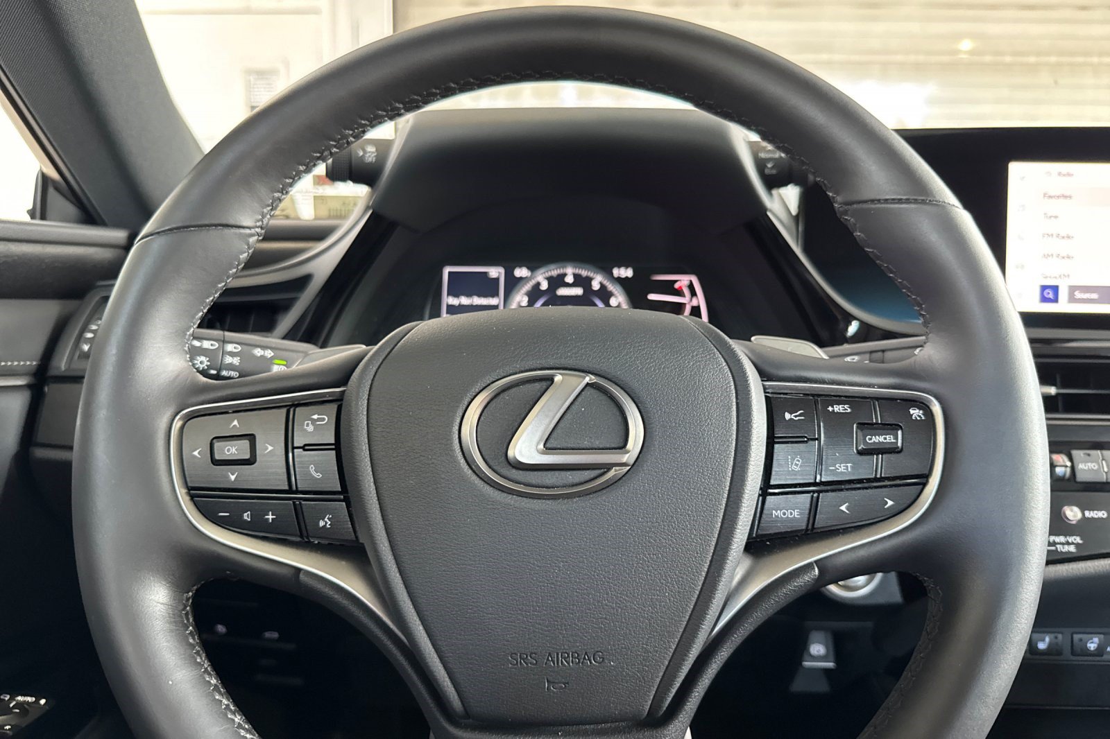 Certified 2023 Lexus ES 350 w/ Premium Package FWD image 28