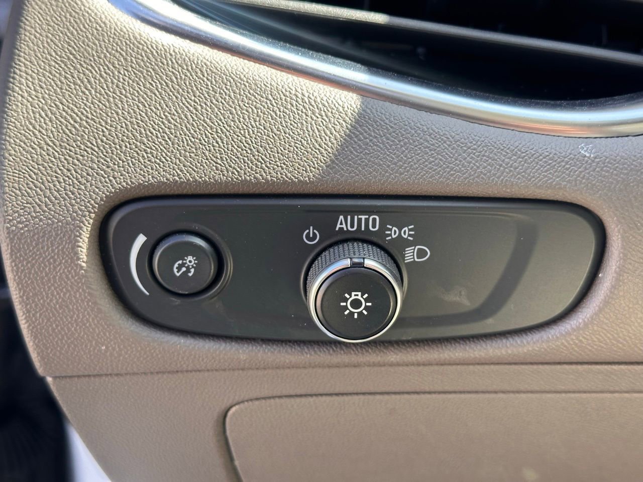 Used 2024 Chevrolet Malibu LT image 26