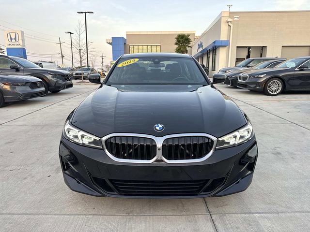 Used 2024 BMW 330i Sedan RWD image 2