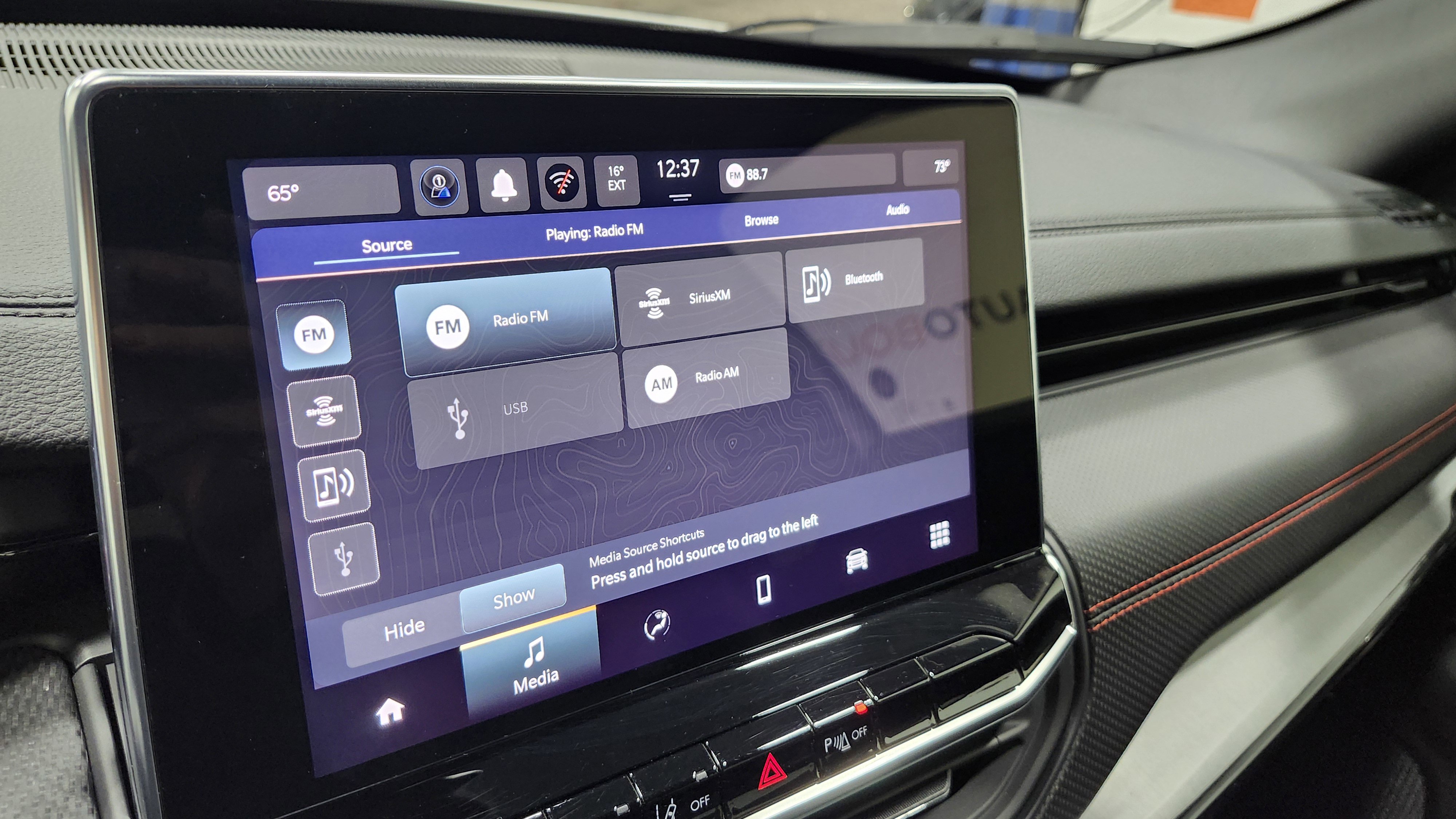 Used 2025 Jeep Compass Trailhawk image 4