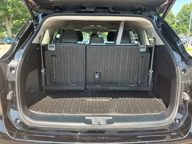 Used 2022 Toyota Highlander XLE image 26