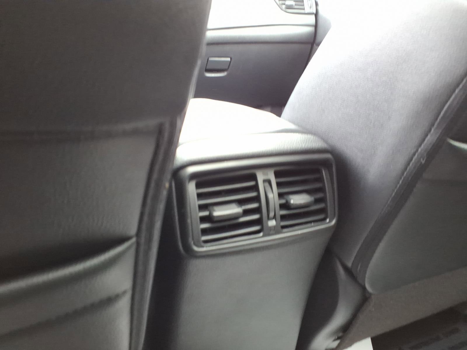 Used 2019 Nissan Rogue SL w/ Premium Package AWD/4WD image 7
